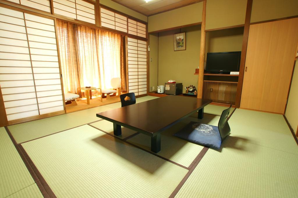 Imakuni Ryokan Takachiho Bagian luar foto